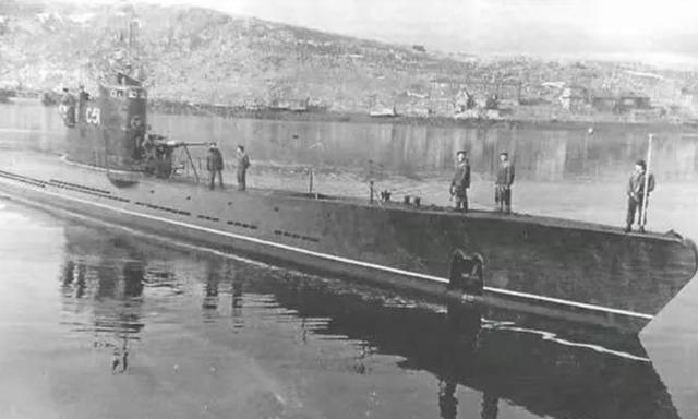 世界最惨烈海难，三枚鱼雷齐射，击中德国巨轮，近万人葬身鱼腹
