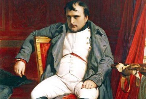 一条紧身裤和痔疮制造的血案，拿破仑滑铁卢战役的失败的原因